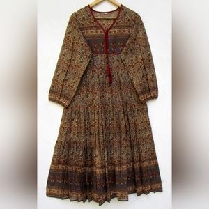 Brown floral print boho maxi dress, Size M